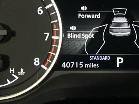 Used 2023 Nissan Pathfinder SL image 15