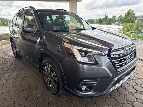 Used 2023 Subaru Forester Limited AWD/4WD image 4