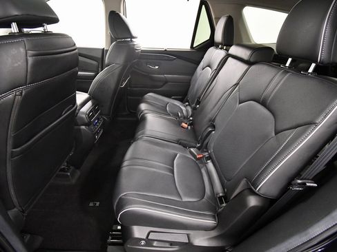 Certified 2024 Honda Pilot Black Edition image 15