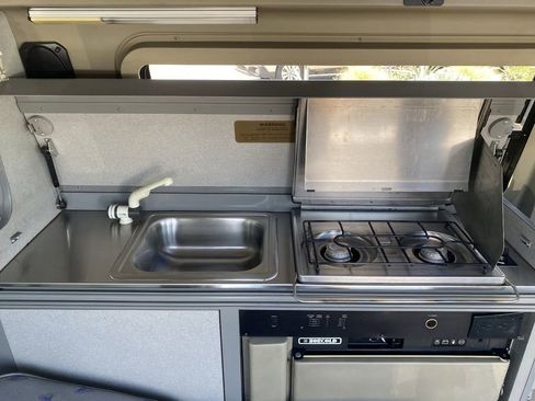 Used 1997 Volkswagen Eurovan Camper FWD image 15