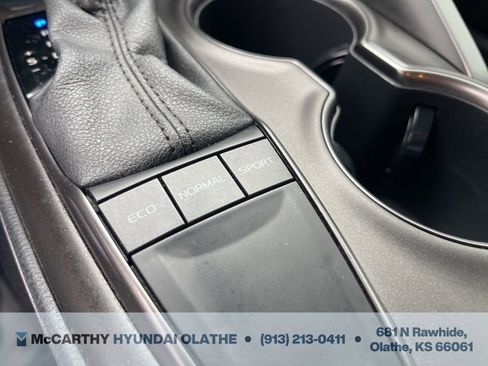 Used 2022 Toyota Camry SE image 28