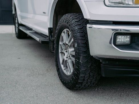 Used 2017 Ford F150 Lariat image 5