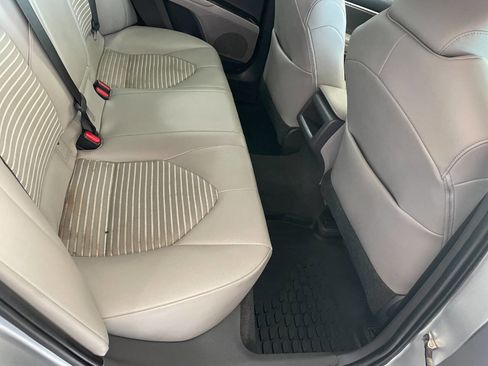 Used 2021 Toyota Camry SE image 23