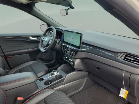 New 2025 Ford Escape ST-Line w/ Tech Pack #1 image 29