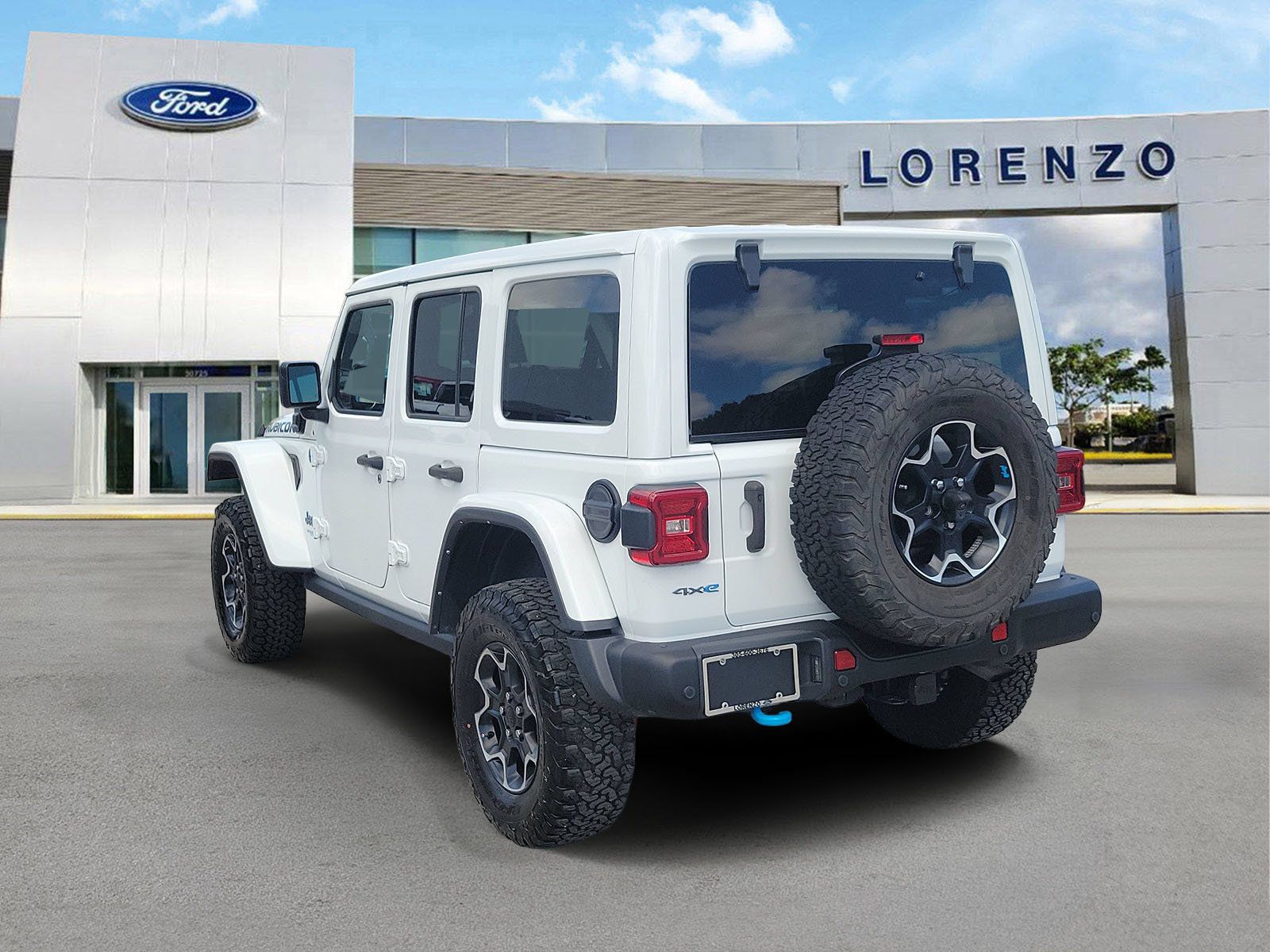Used 2022 Jeep Wrangler Unlimited Rubicon 4xe w/ Steel Bumper Group AWD/4WD image 7