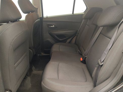 Used 2016 Chevrolet Trax LT FWD image 18