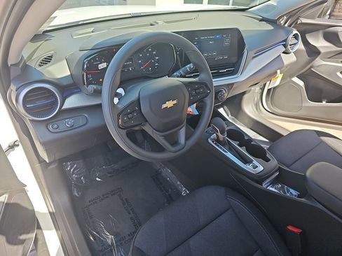 New 2026 Chevrolet Trax LS w/ Driver Confidence Package FWD image 15