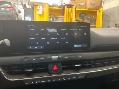 Used 2025 Kia K4 FWD image 26