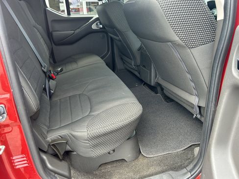 Used 2018 Nissan Frontier PRO-4X image 24