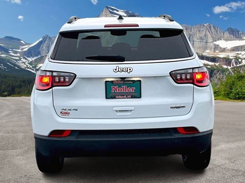 Used 2024 Jeep Compass Latitude image 4