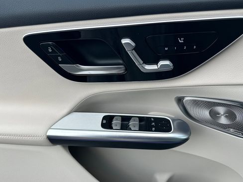 New 2026 Mercedes-Benz GLC 300 4MATIC image 11