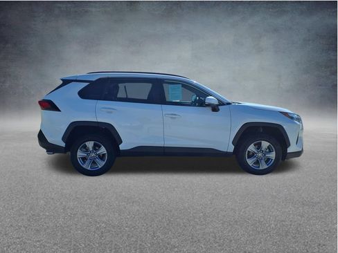 Used 2024 Toyota RAV4 XLE FWD image 9