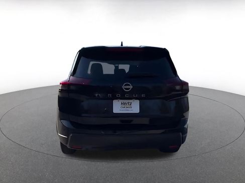 Used 2025 Nissan Rogue SV image 12