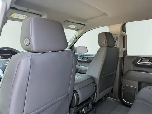 New 2026 GMC Sierra 1500 Elevation image 14