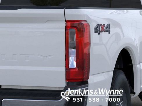 New 2026 Ford F250 XL w/ XL Chrome Package image 21