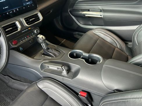 Used 2025 Ford Mustang GT Premium w/ GT Performance Package RWD image 21
