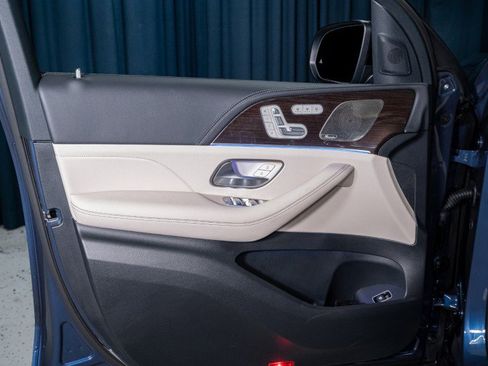 Certified 2026 Mercedes-Benz GLS 450 4MATIC image 12