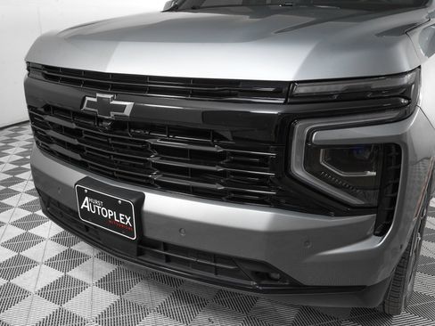 Used 2025 Chevrolet Suburban RST w/ Comfort Package RWD image 31