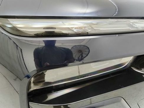 Used 2025 BMW i7 xDrive60 AWD/4WD image 22