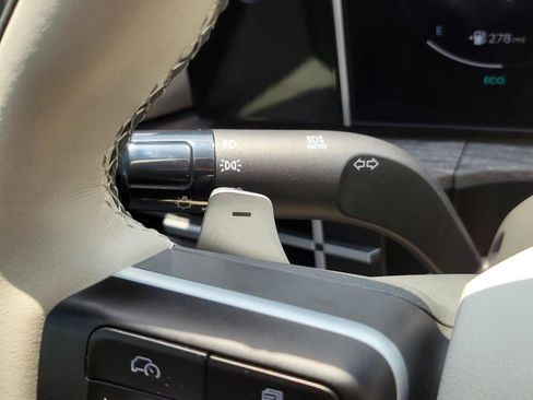 Used 2025 Hyundai Santa Fe Calligraphy FWD image 29