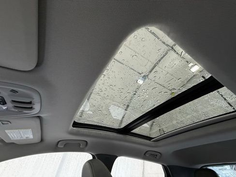 Used 2023 Chevrolet Bolt EUV Premier w/ Sun & Sound Package FWD image 38
