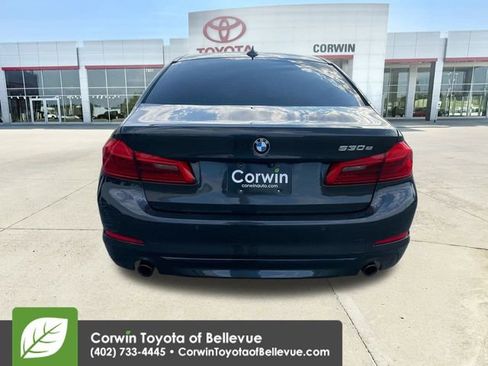 Used 2019 BMW 530e xDrive w/ Convenience Package image 7