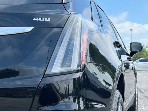 Used 2020 Cadillac XT5 Sportv w/ Platinum Package AWD/4WD image 12