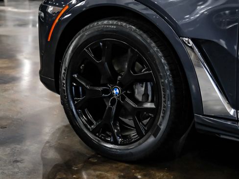Used 2020 BMW X7 xDrive40i w/ Premium Package AWD/4WD image 63