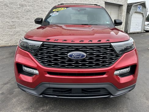 Used 2023 Ford Explorer ST-Line w/ Class IV Trailer Tow Package AWD/4WD image 3