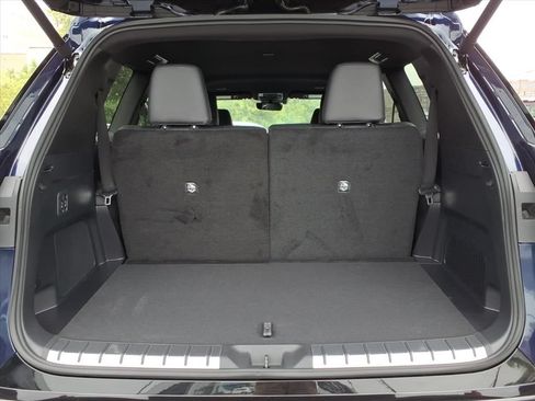 New 2026 Lexus TX 500h AWD image 33