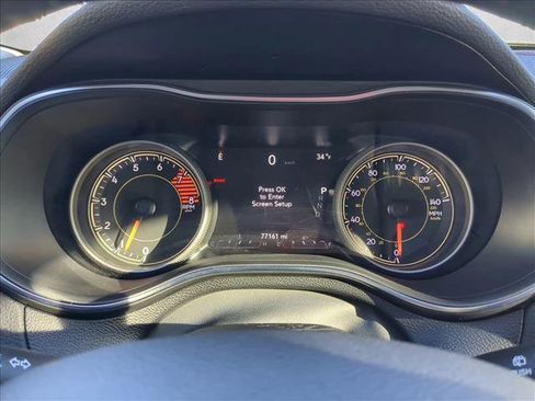 Used 2019 Jeep Cherokee Trailhawk image 11