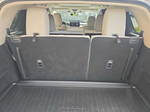 Certified 2026 INFINITI QX60 Luxe w/ Cargo Package FWD image 7