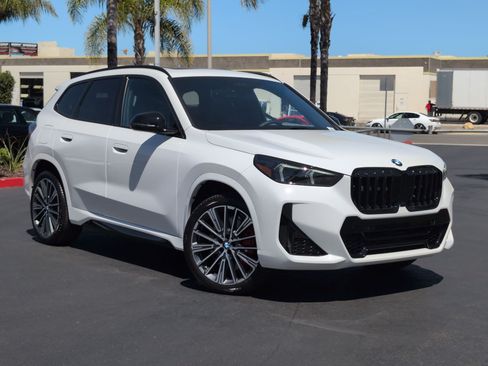 Used 2026 BMW X1 xDrive28i w/ Technology Package AWD/4WD image 2