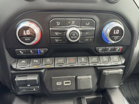 Used 2019 GMC Sierra 1500 Denali w/ Denali Ultimate Package image 33