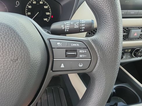 Certified 2025 Honda HR-V LX image 22