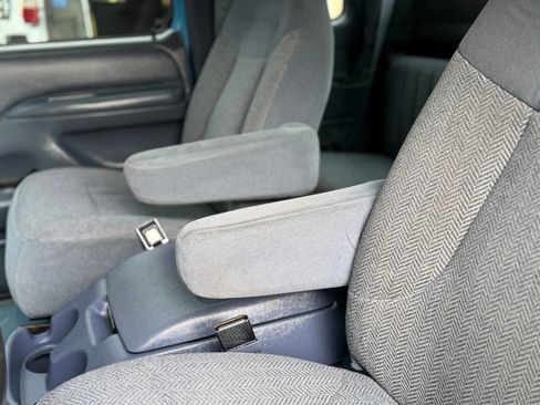 Used 1993 Ford F250 XLT image 24