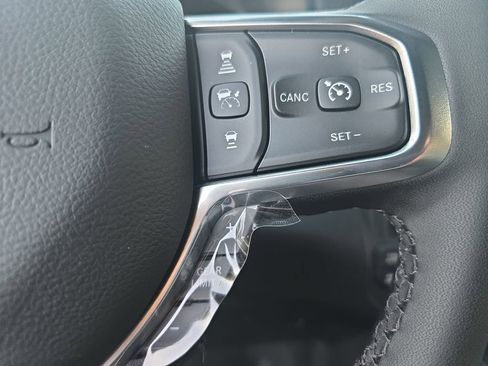 New 2026 RAM 1500 Laramie AWD/4WD image 18
