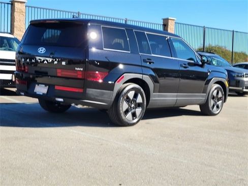 New 2026 Hyundai Santa Fe SE image 2