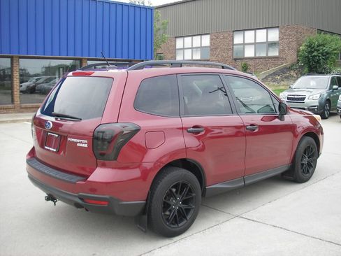 Used 2015 Subaru Forester 2.5i Premium AWD/4WD image 5