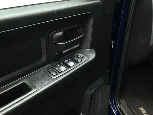 Used 2018 RAM 1500 Express image 10