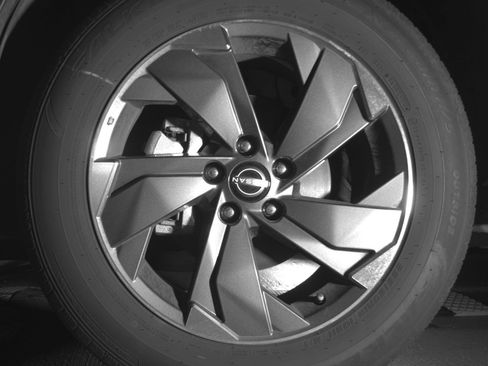 Used 2025 Nissan Rogue SV image 12