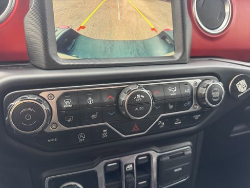 Used 2020 Jeep Gladiator Rubicon image 26