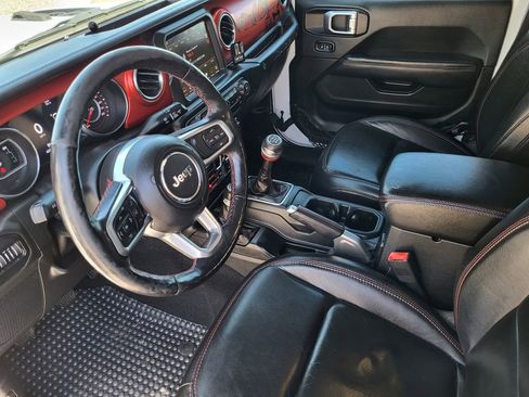 Used 2019 Jeep Wrangler Unlimited Rubicon AWD/4WD image 10