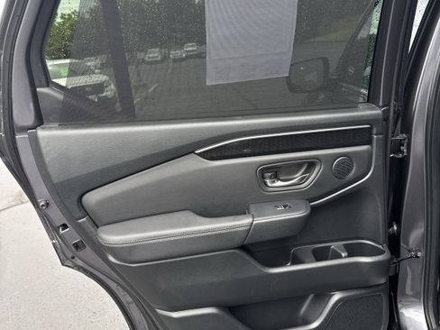 Used 2023 Honda Pilot Elite image 10