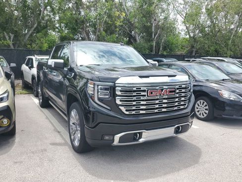 Certified 2023 GMC Sierra 1500 Denali w/ Denali Reserve Package AWD/4WD image 3