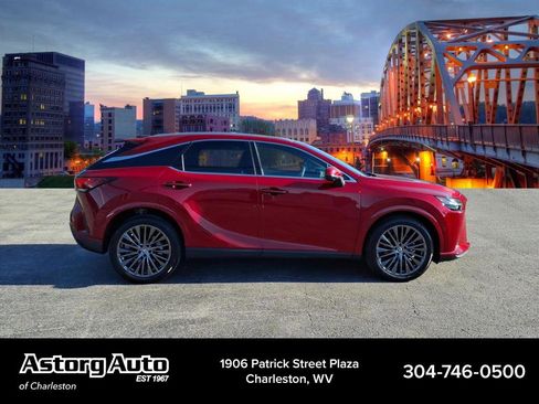 Used 2025 Lexus RX 350 w/ Convenience Package image 2