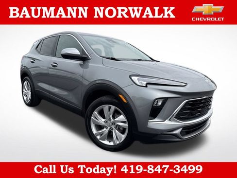 Used 2025 Buick Encore GX Preferred FWD image 1