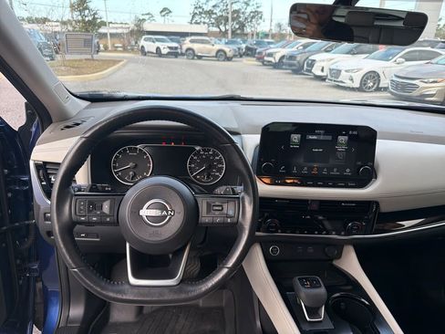 Used 2023 Nissan Rogue SL w/ SL Premium Package image 27