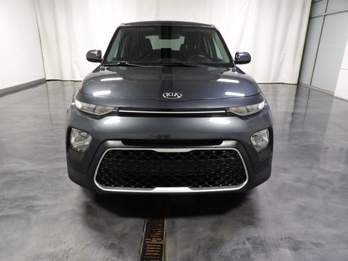 Used 2020 Kia Soul LX FWD image 2