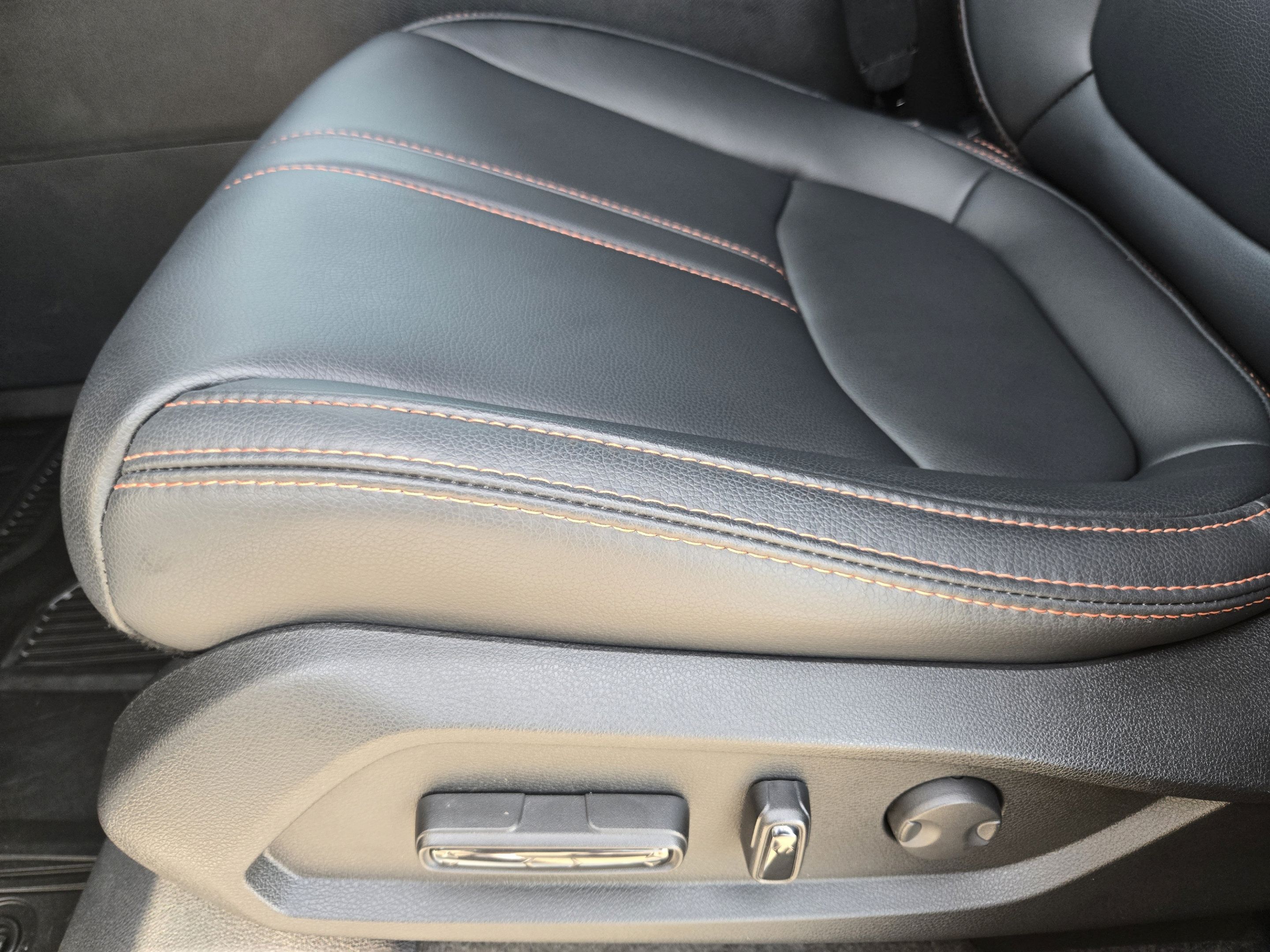 Used 2025 Honda Pilot TrailSport image 21